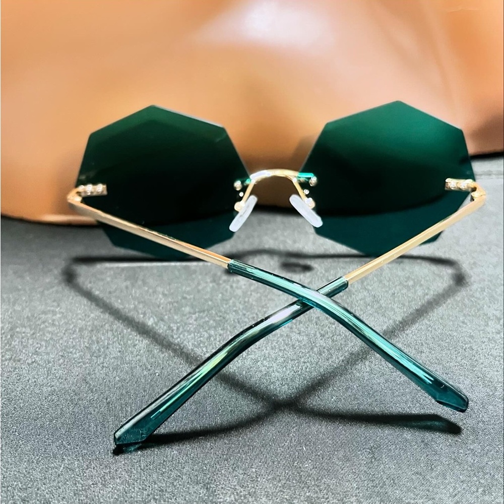 New! Retro Rimless Frames - Picture 4 of 6